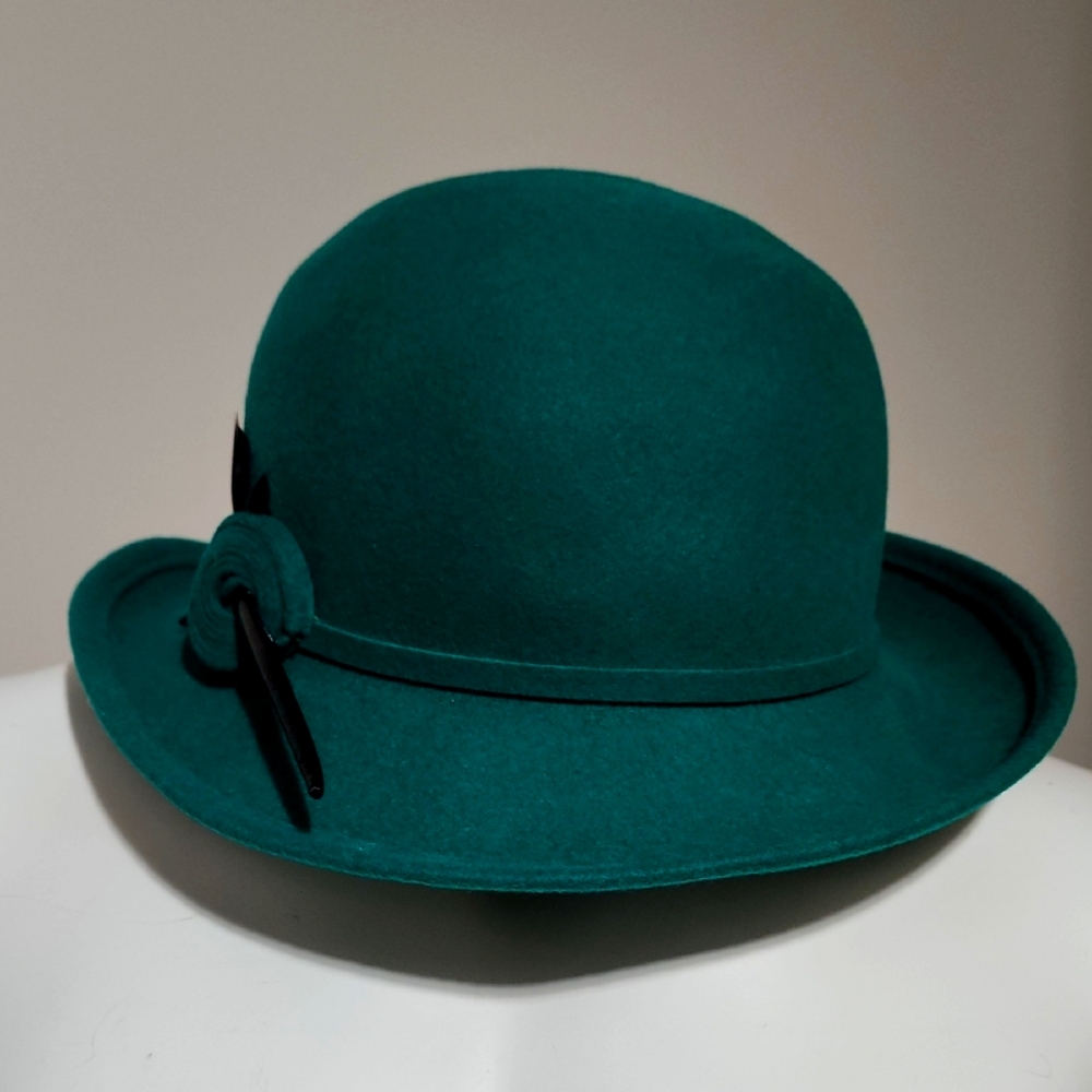 Vintage felt hat